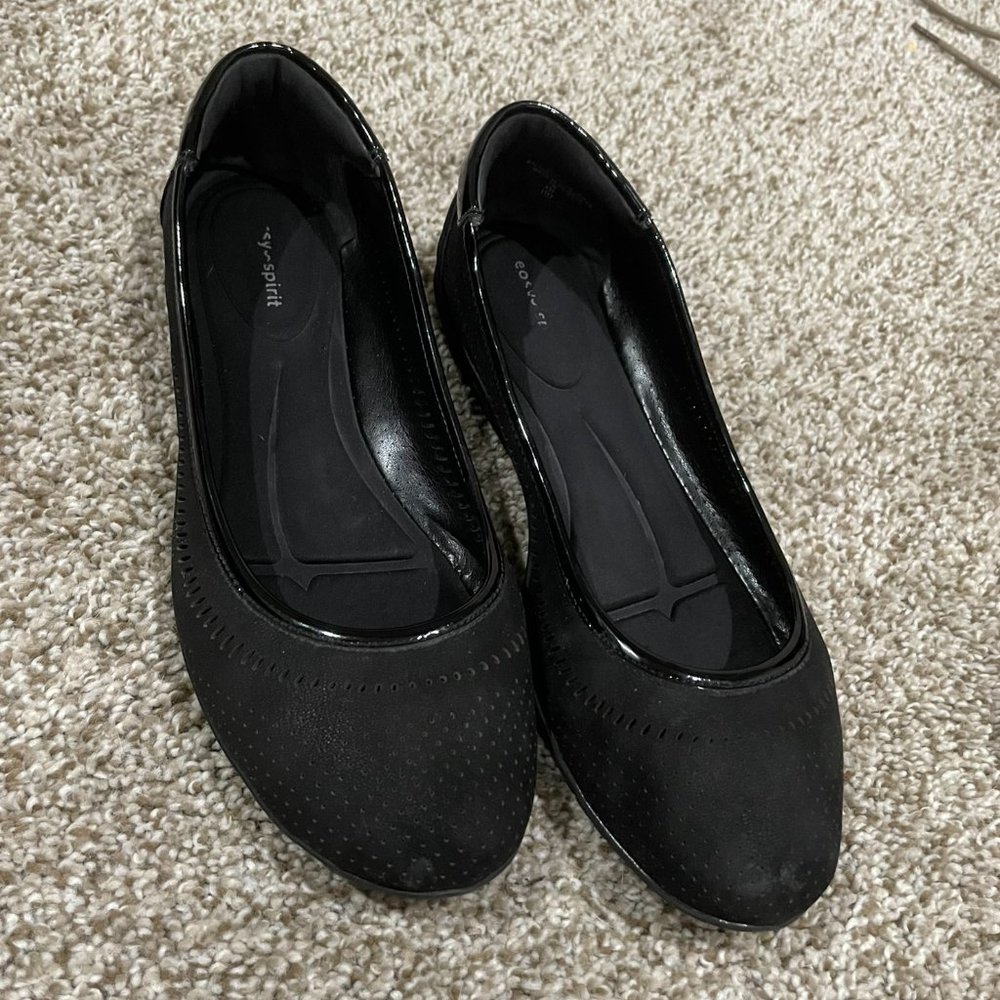 Easy Spirit Black Women's Flats - Size 7